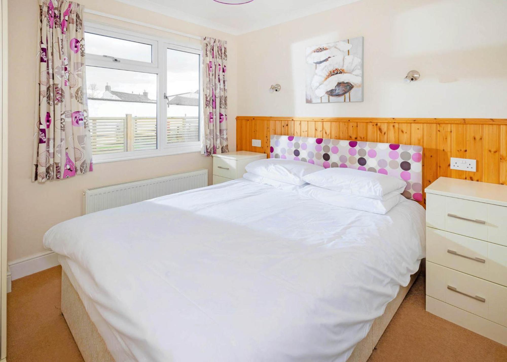 Meadow Lakes Holiday Park St Austell Rum bild