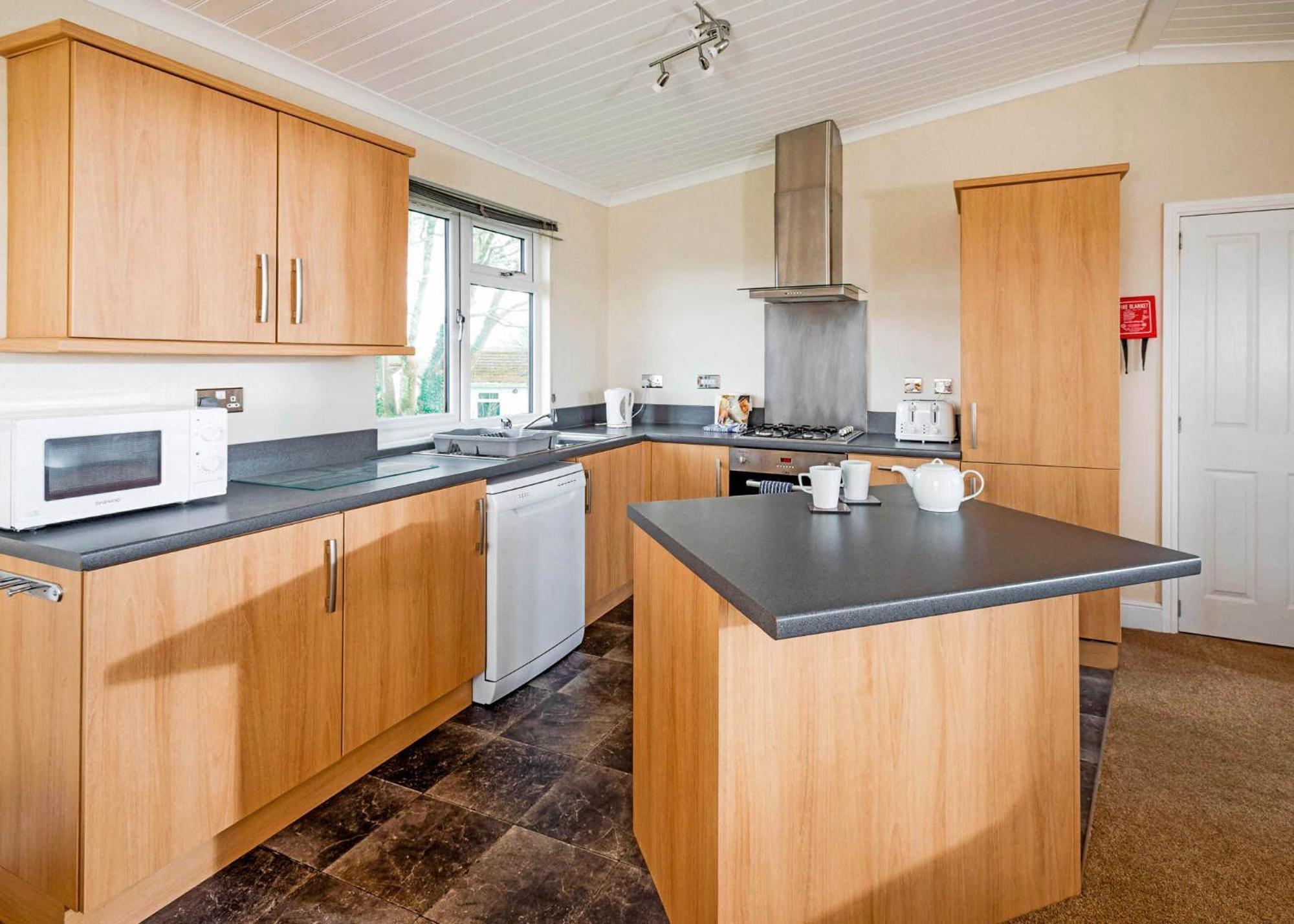 Meadow Lakes Holiday Park St Austell Rum bild