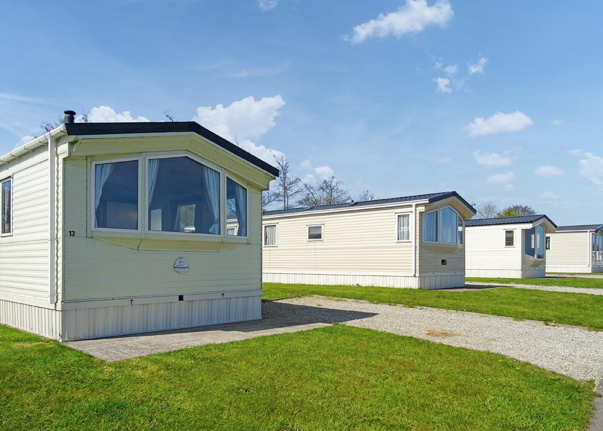 Meadow Lakes Holiday Park St Austell Rum bild