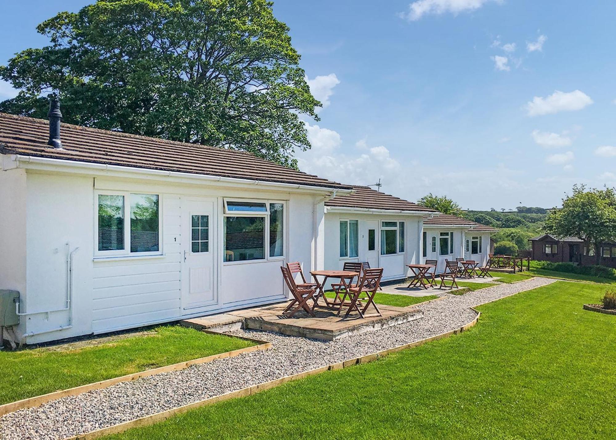 Meadow Lakes Holiday Park St Austell Exteriör bild